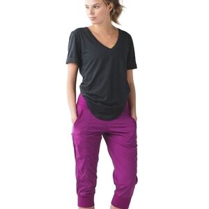 Lululemon In Flux Crop, Regal Plum (Purple), size 4